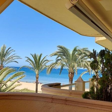 Estupendo Apartamento En Primera Linea De Playa Y Con Vistas Al Mar Denia Zewnętrze zdjęcie