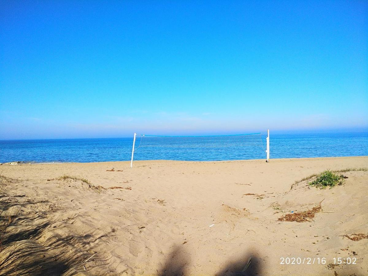 Estupendo Apartamento En Primera Linea De Playa Y Con Vistas Al Mar Denia Zewnętrze zdjęcie