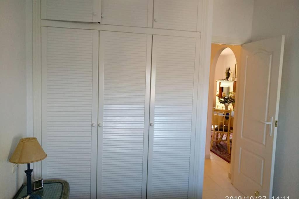 Estupendo Apartamento En Primera Linea De Playa Y Con Vistas Al Mar Denia Zewnętrze zdjęcie